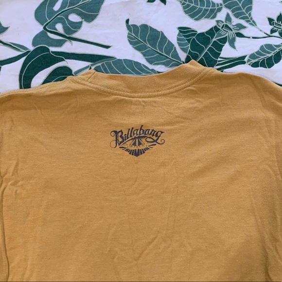 Vintage Billabong T-Shirt! - Picture 2 of 4
